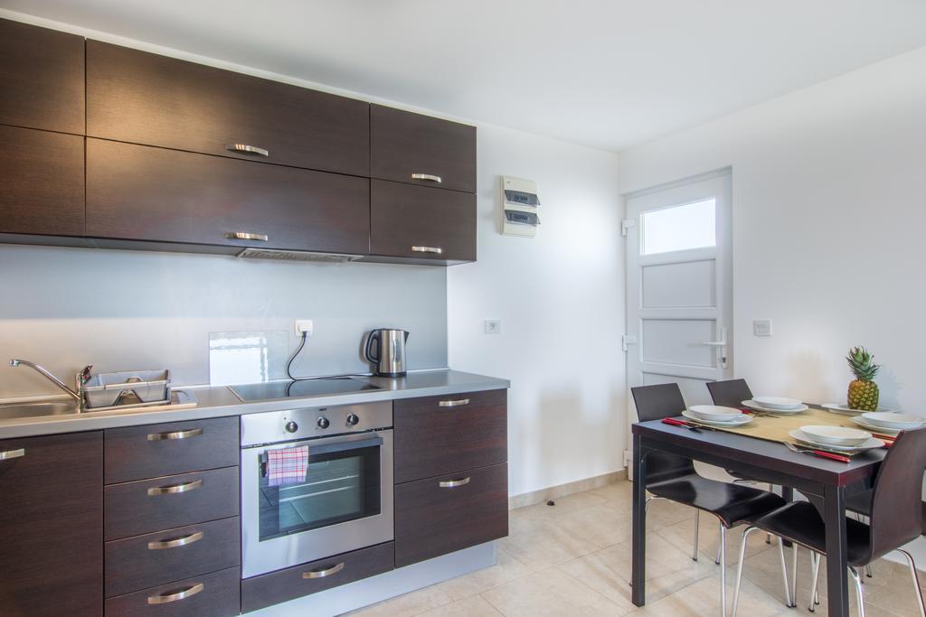 Apartments Domuzin Biograd na Moru Kültér fotó