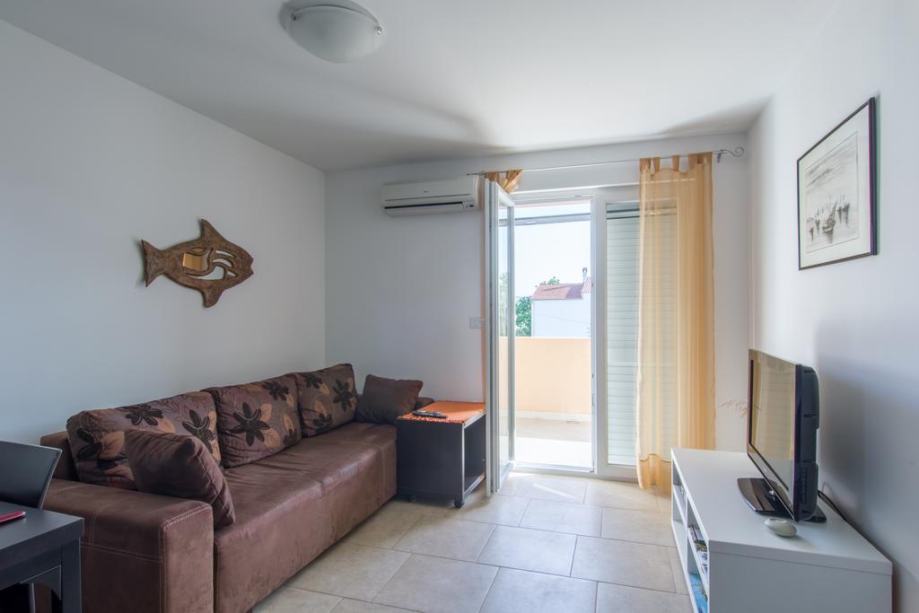 Apartments Domuzin Biograd na Moru Kültér fotó
