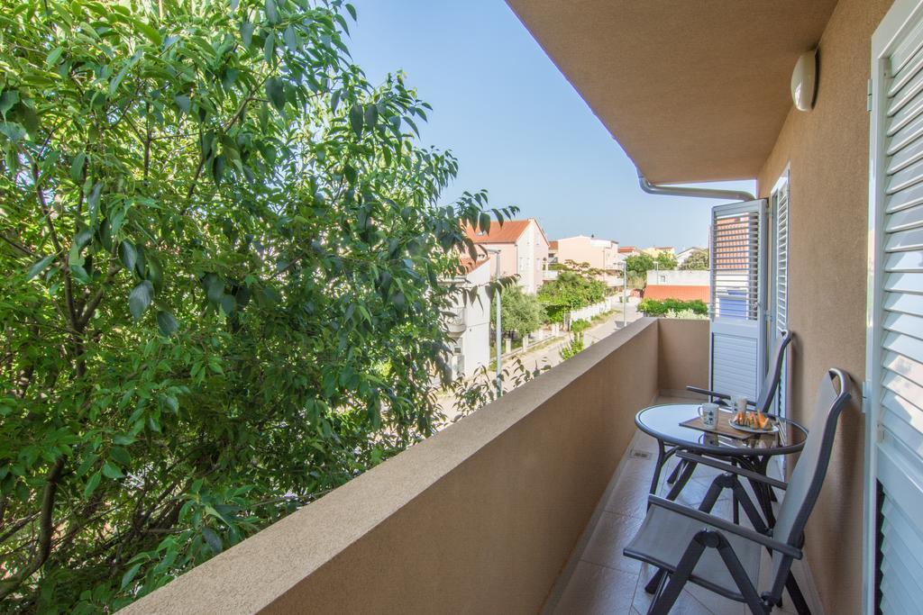 Apartments Domuzin Biograd na Moru Kültér fotó