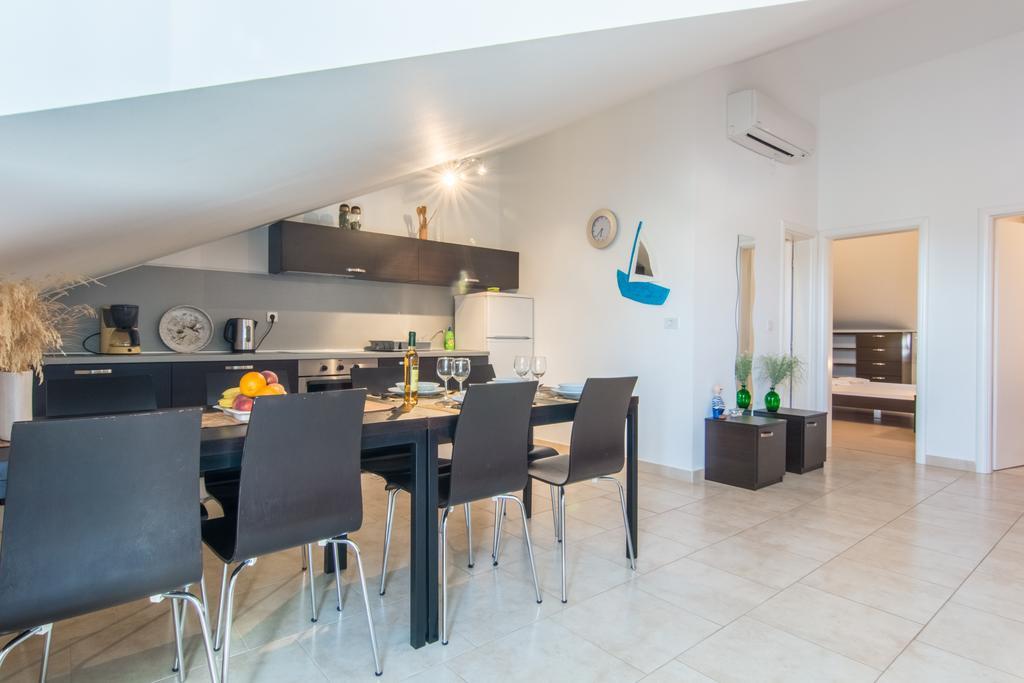 Apartments Domuzin Biograd na Moru Kültér fotó