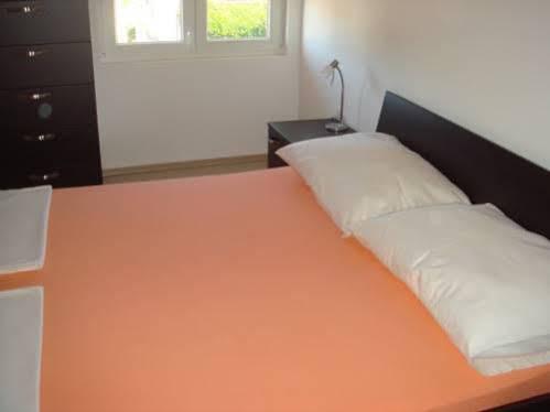 Apartments Domuzin Biograd na Moru Kültér fotó
